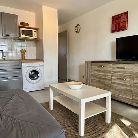 A 400m De La Avec Piscines, Parking Prive Et Loggia - - Fr-1-225-768 *